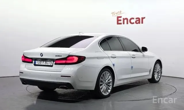 BMW 530I LUXURY 2022