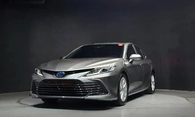 TOYOTA CAMRY HYBRID 2022