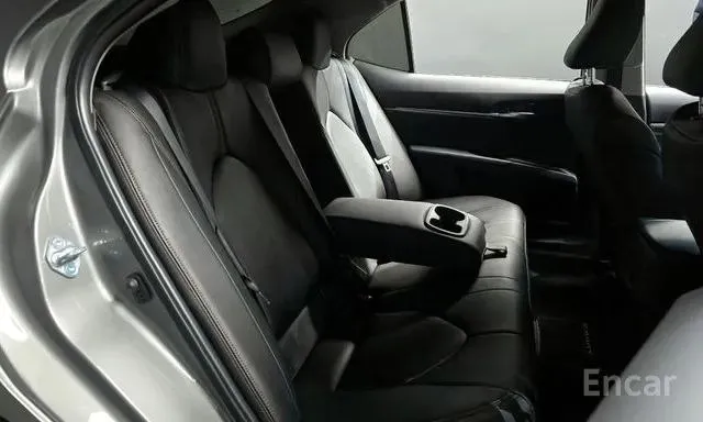 TOYOTA CAMRY HYBRID 2022