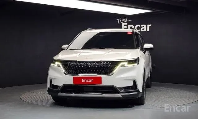 KIA CARNIVAL NOBLESSE 2023