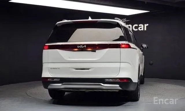 KIA CARNIVAL NOBLESSE 2023