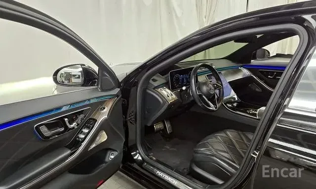 MERCEDES-BENZ MAYBACH S580 2022