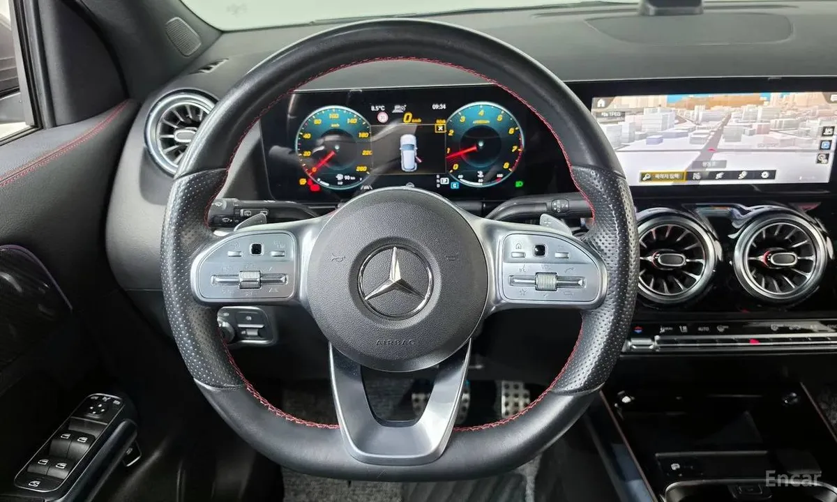 MERCEDES-BENZ GLA 250 4MATIC 2022