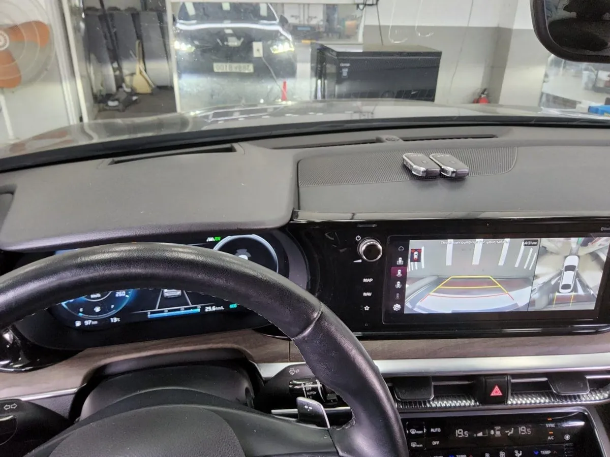 KIA K5 HYBRID 2023