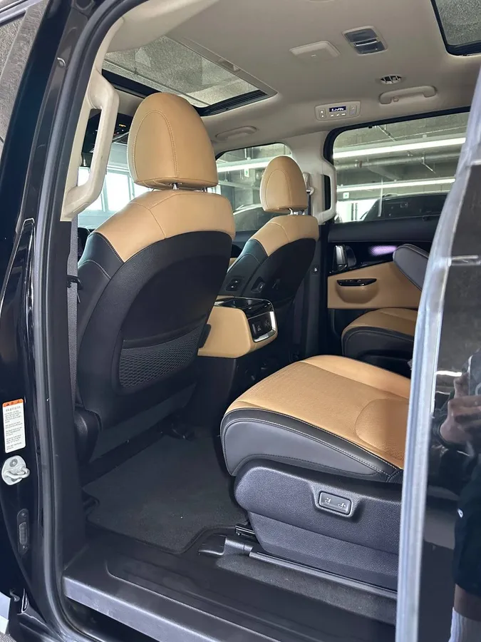 KIA CARNIVAL SIGNATURE 2022