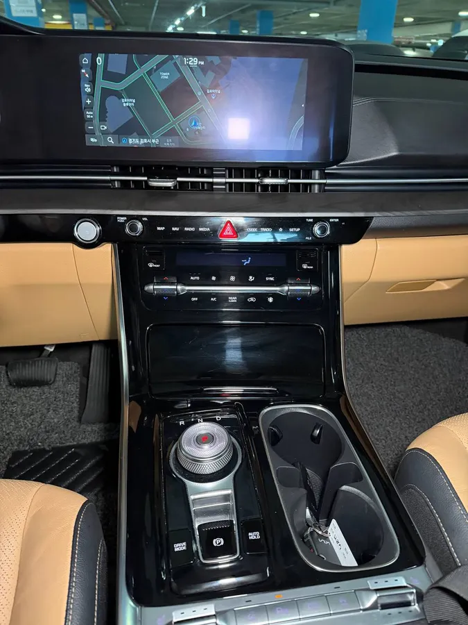 KIA CARNIVAL NOBLESSE 2022