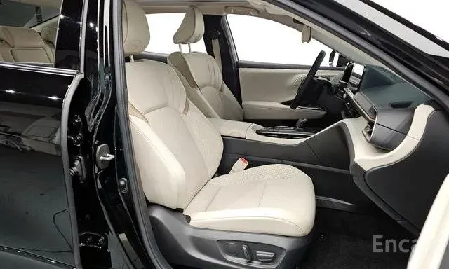 TOYOTA CROWN CROSSOVER HYBRID 2023
