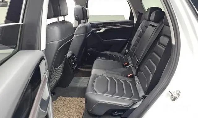 VOLKSWAGEN TOUAREG PREMIUM 2023
