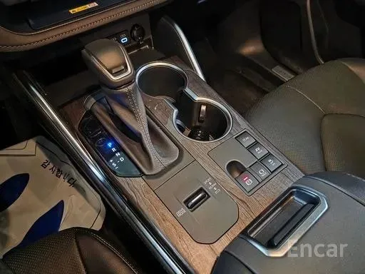 TOYOTA HIGHLANDER LIMITED 2023