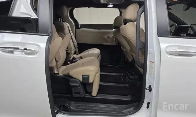 TOYOTA SIENNA LIMITED 2022
