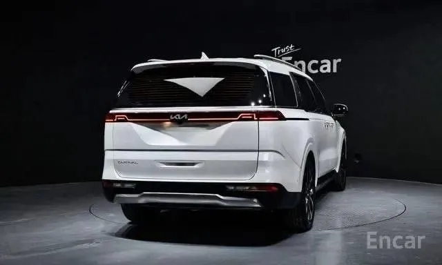 KIA CARNIVAL SIGNATURE 2022