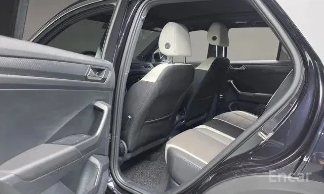 VOLKSWAGEN T-ROC 2022