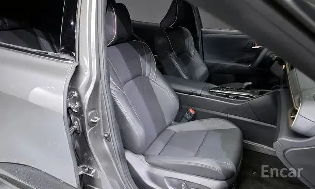TOYOTA CROWN CROSSOVER HYBRID 2023