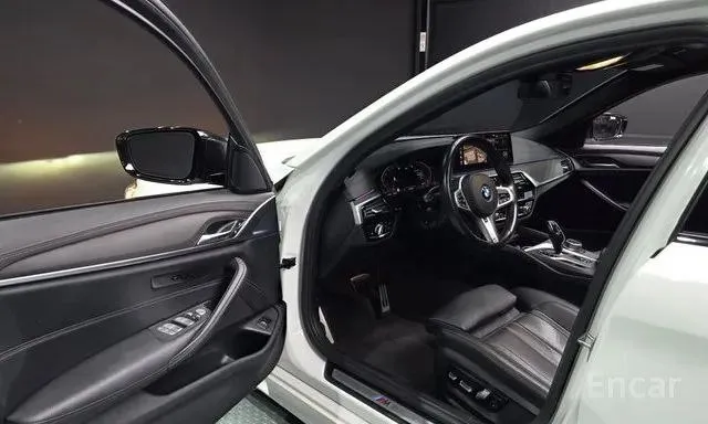 BMW 520I M SPORT 2022