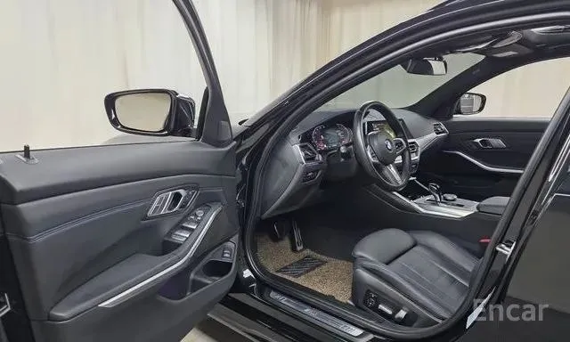 BMW 320I TOURING M SPORT 2022
