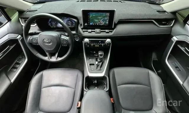 TOYOTA RAV4 HYBRID XLE 2023