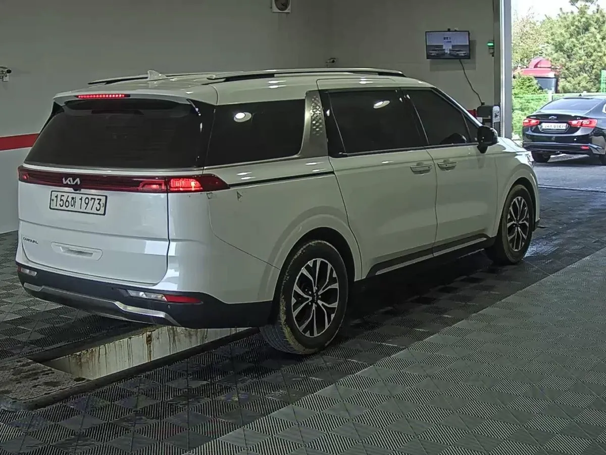 KIA CARNIVAL NOBLESSE 2022