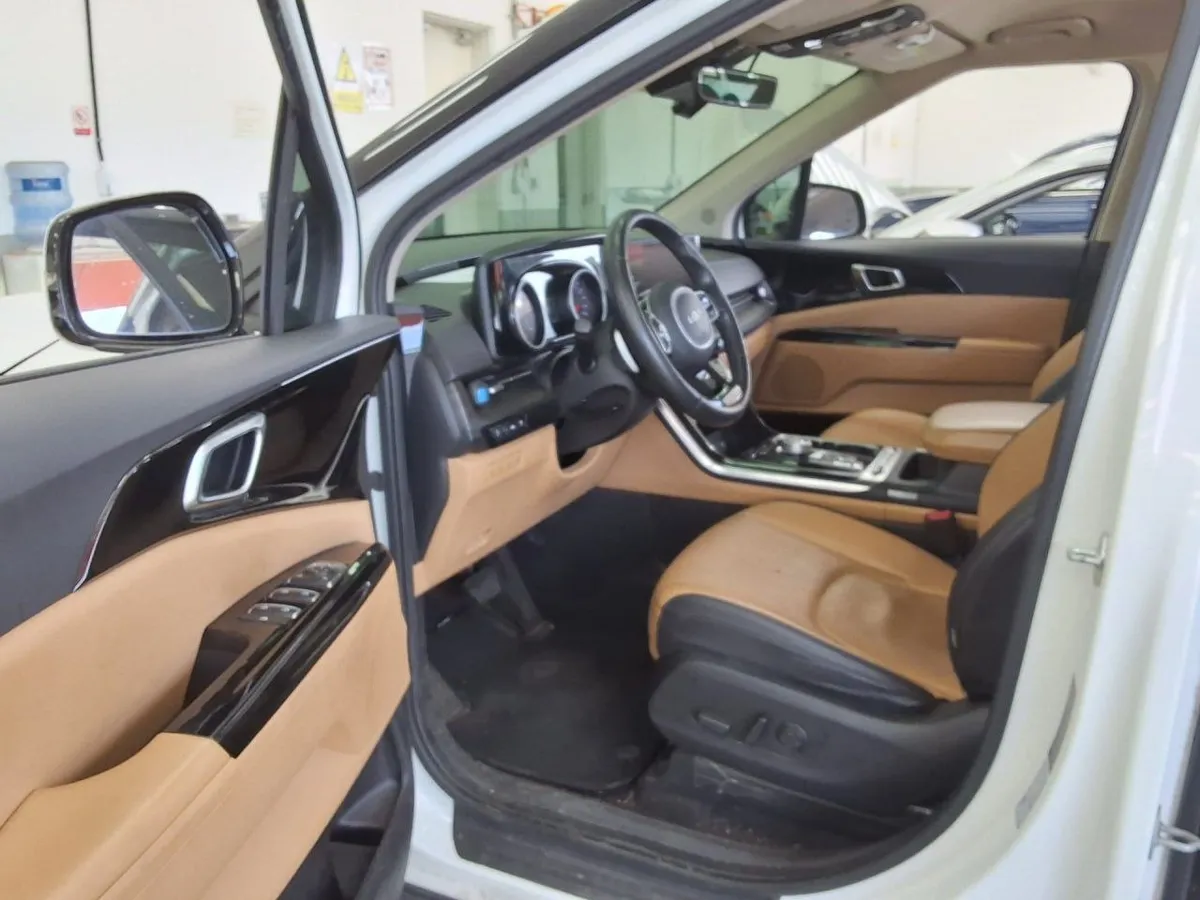 KIA CARNIVAL NOBLESSE 2022