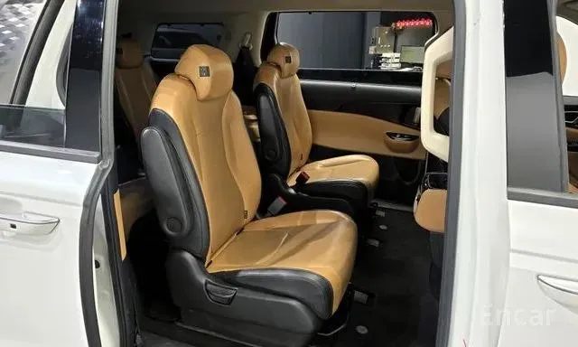 KIA CARNIVAL NOBLESSE 2022
