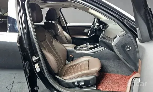 BMW 320D LUXURY 2022