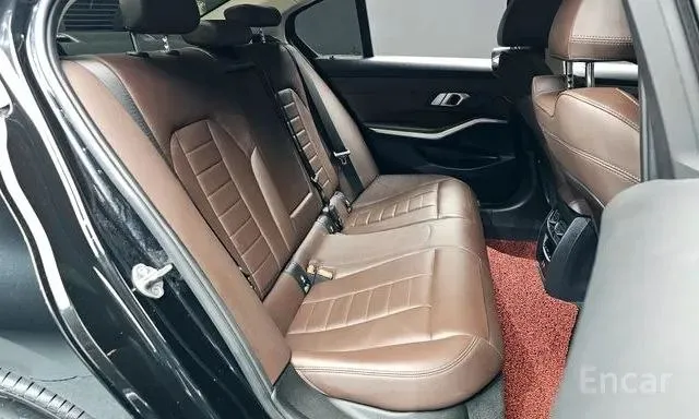 BMW 320D LUXURY 2022