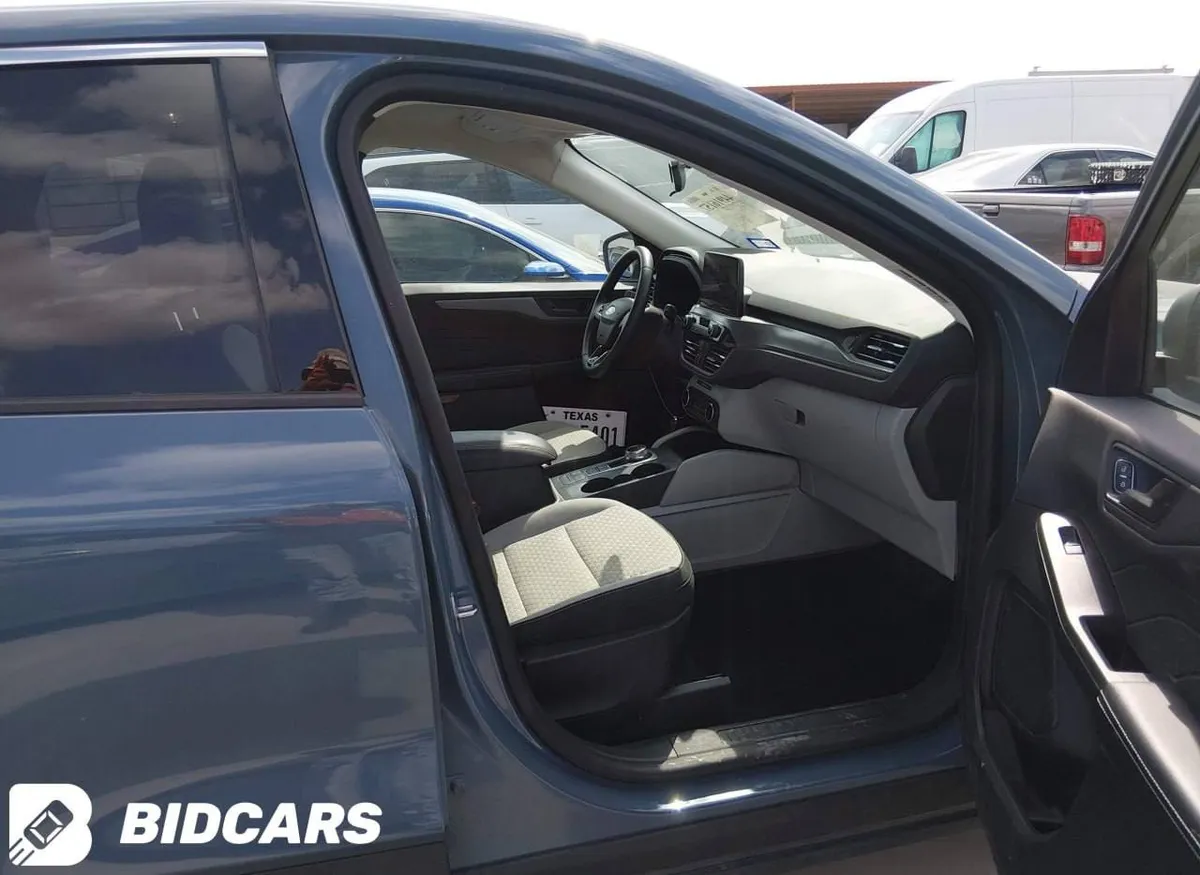FORD ESCAPE 2023