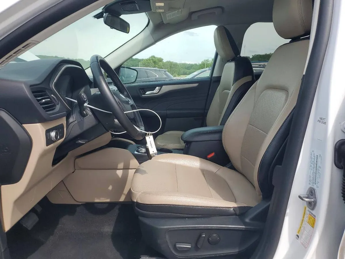 FORD ESCAPE 2022