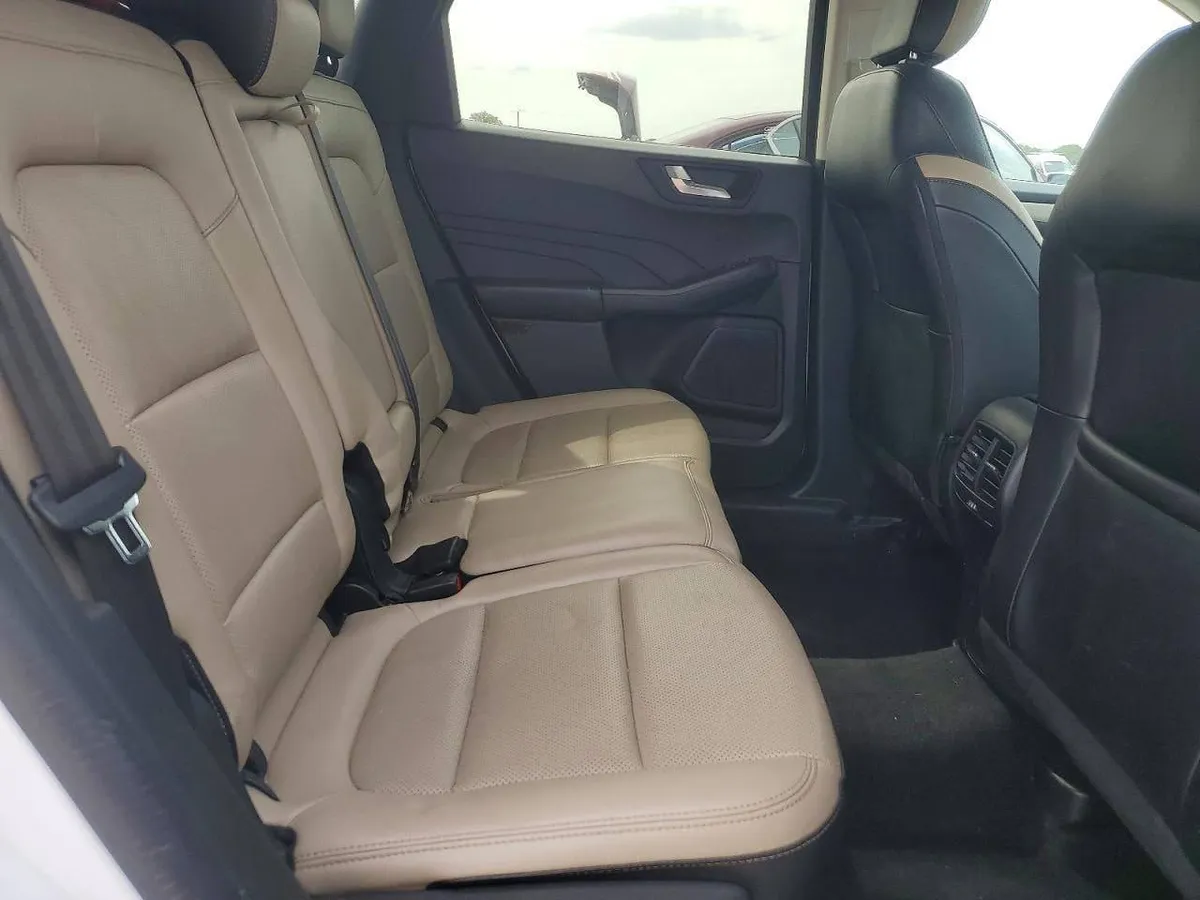 FORD ESCAPE 2022