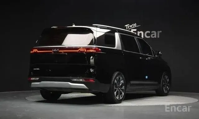 KIA CARNIVAL 2023