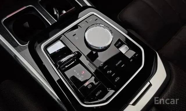 BMW 740D XDRIVE M-SPORT 2023