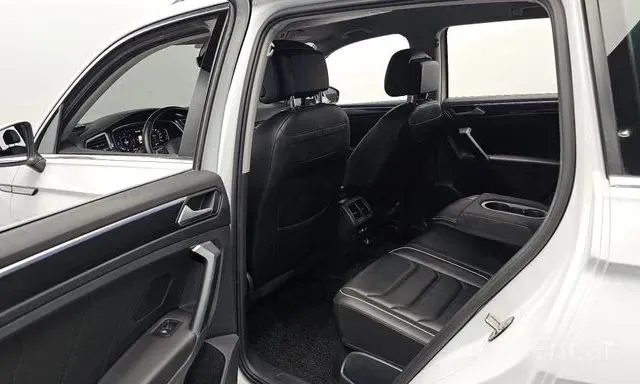 VOLKSWAGEN TIGUAN 4MOTION PREMIUM 2022