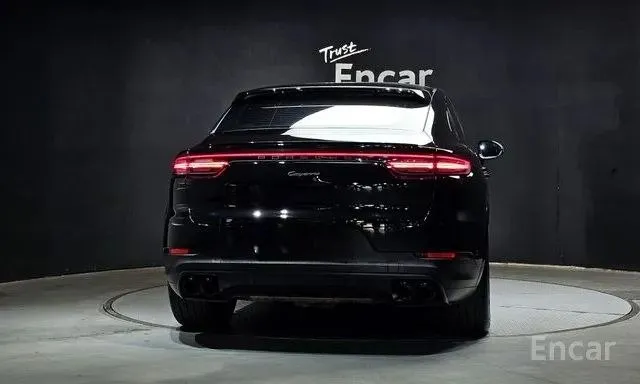 PORSCHE CAYENNE COUPE 2022