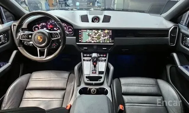 PORSCHE CAYENNE COUPE 2022