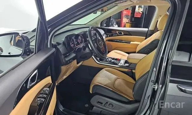 KIA CARNIVAL NOBLESSE 2023