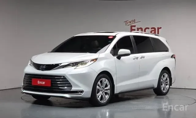 TOYOTA SIENNA LIMITED 2022