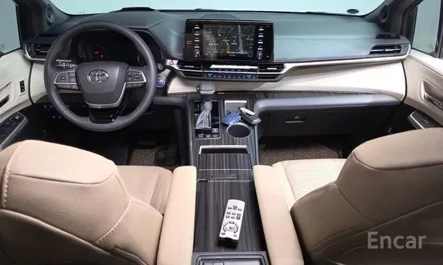 TOYOTA SIENNA LIMITED 2022