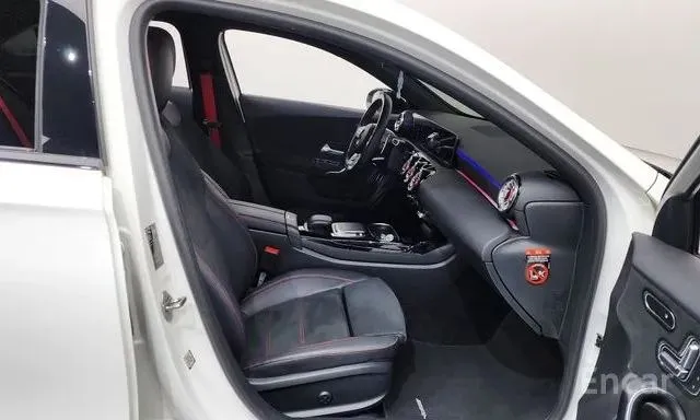 MERCEDES-BENZ A35 AMG 4MATIC 2023