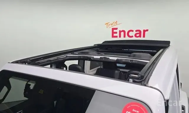 JEEP WRANGLER OVERLAND POWER TOP 2022