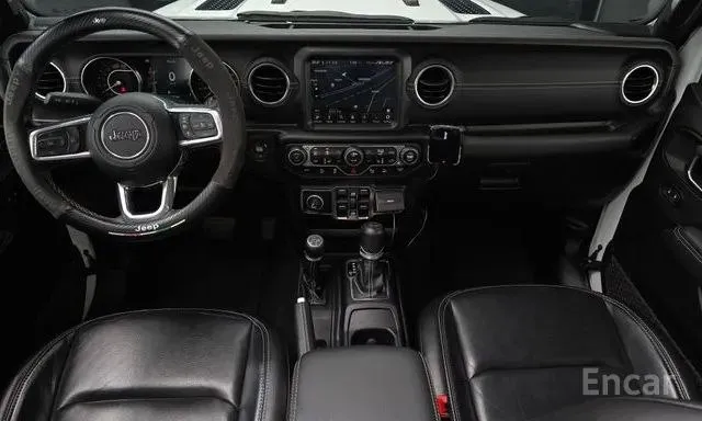 JEEP WRANGLER OVERLAND POWER TOP 2022