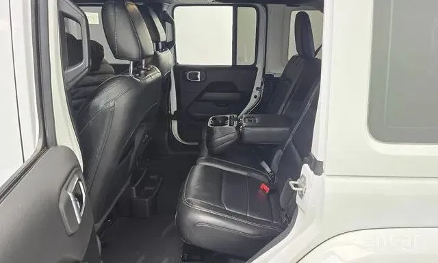 JEEP WRANGLER OVERLAND POWER TOP 2022