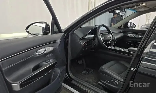 GENESIS GV70 2022