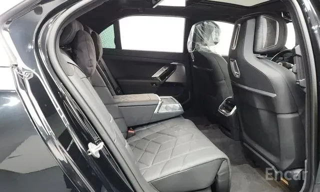 BMW 740I SDRIVE M SPORT 2023