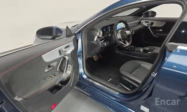 MERCEDES-BENZ CLA 250 4MATIC 2022