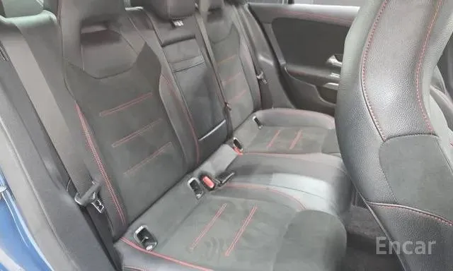 MERCEDES-BENZ CLA 250 4MATIC 2022