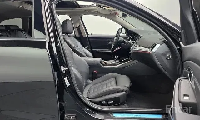 BMW 320D TOURING LUXURY 2022