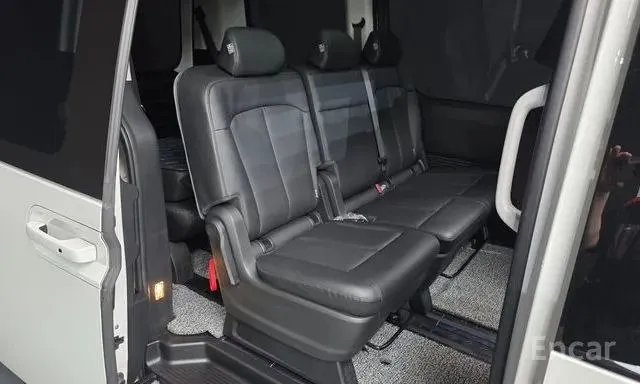 HYUNDAI STARIA TOURER 9-SEATER MODERN 2022