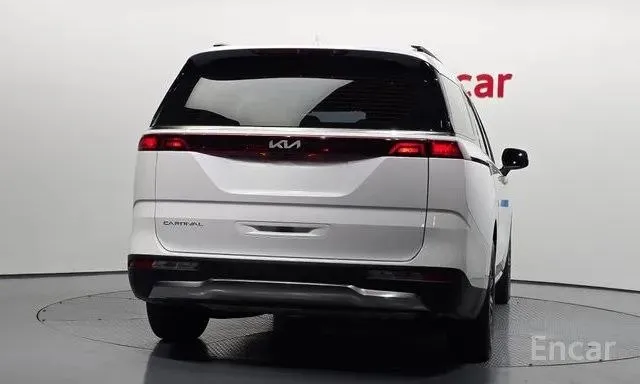 KIA CARNIVAL NOBLESSE 2022