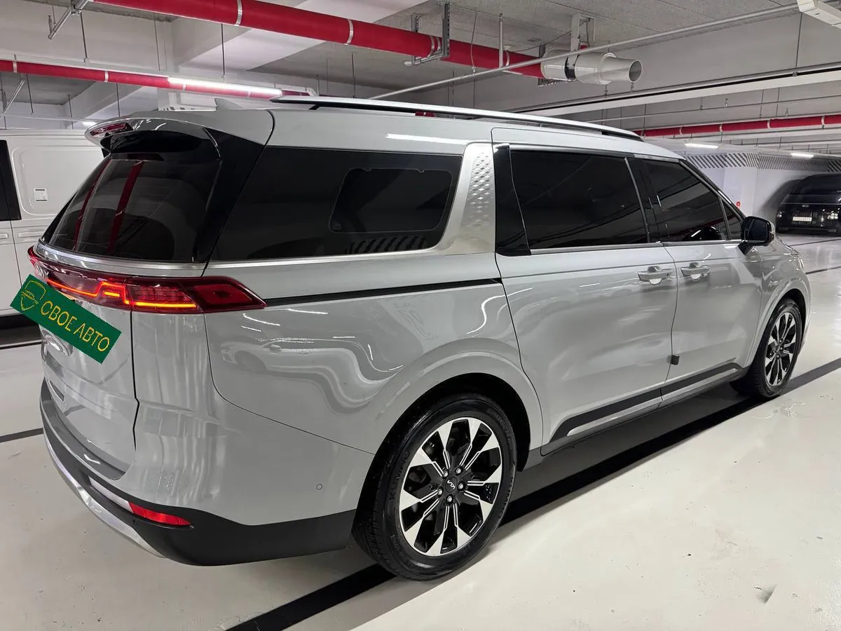 KIA CARNIVAL SIGNATURE 2023