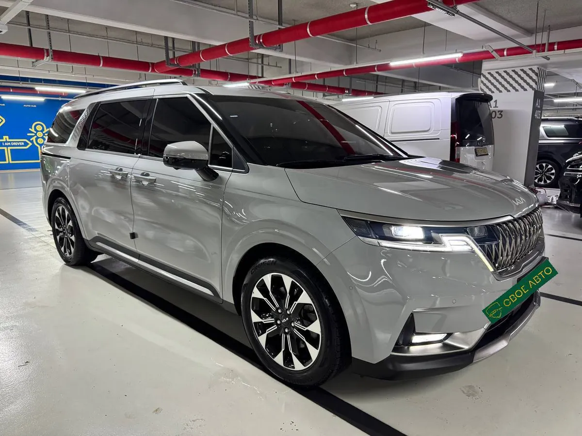 KIA CARNIVAL SIGNATURE 2023