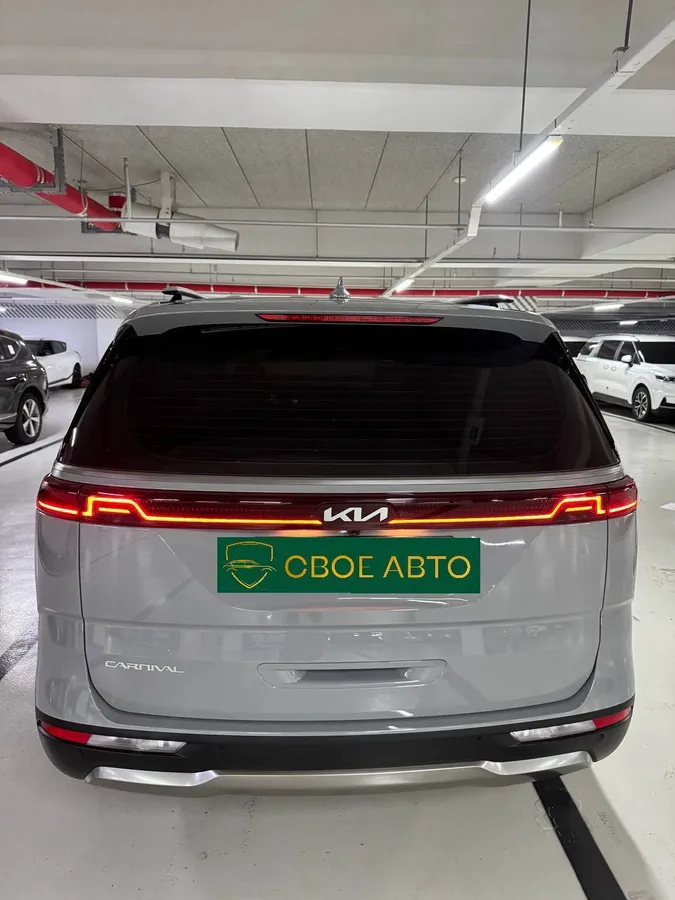 KIA CARNIVAL SIGNATURE 2023